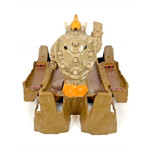 Hot Wheels Mario Kart Bowser's Castle Windup Animated Figure - Tested Works (B1) - Picture 4 of 5